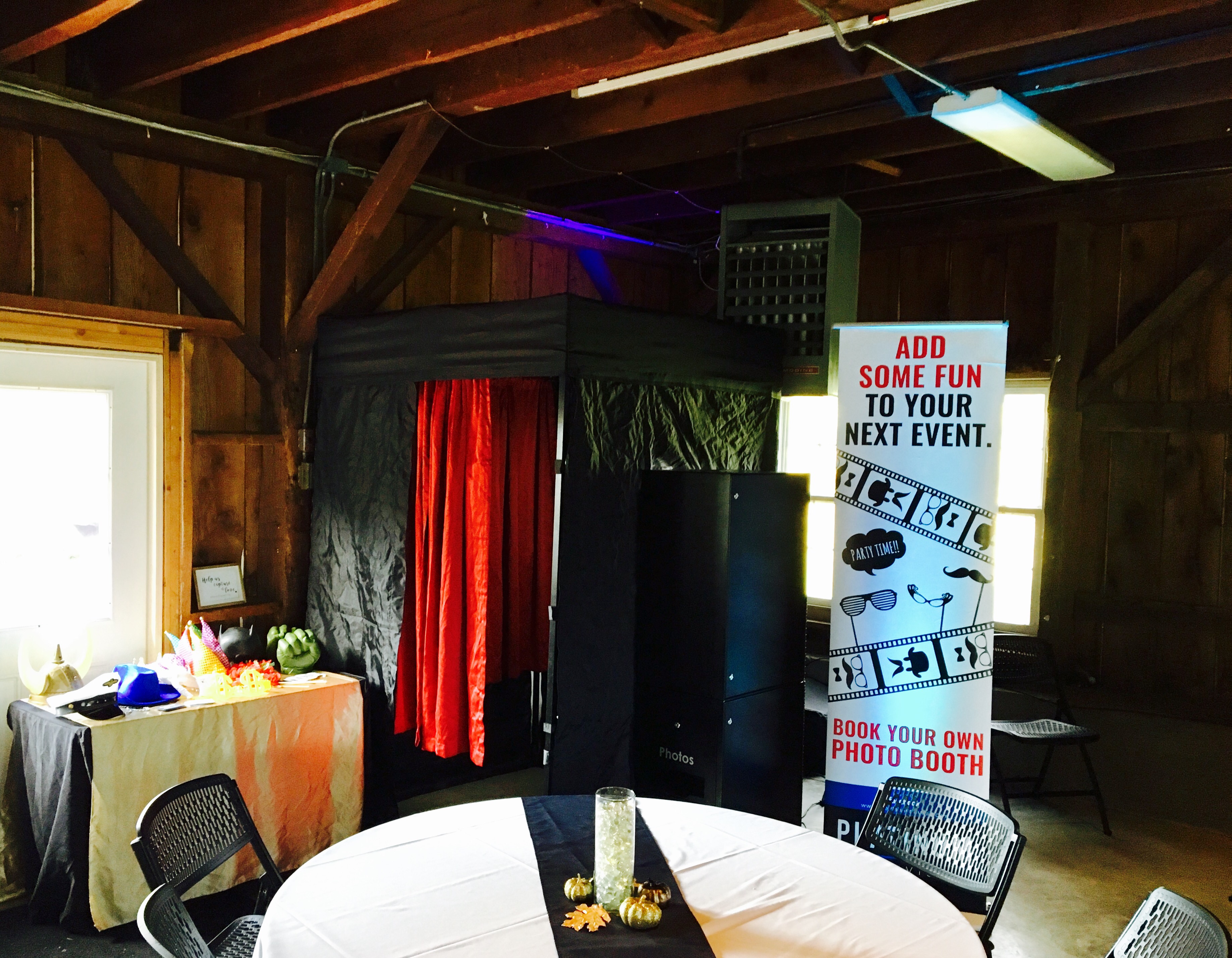 Photo Booth Fun at Arlington Country Club Richmond, Kentucky